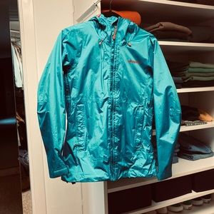 XS Patagonia Torrentshell rain jacket